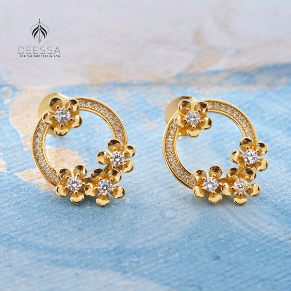 Shiny Clarice Round Shape Gold Stud Earring