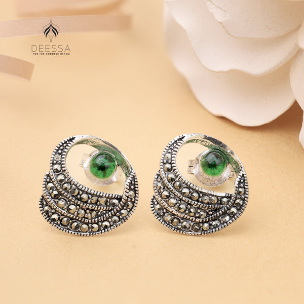 Shiny eye Shape oxidised Stud Earring