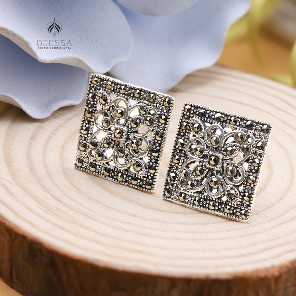 Shiny Cubic Shape oxidised Stud Earring