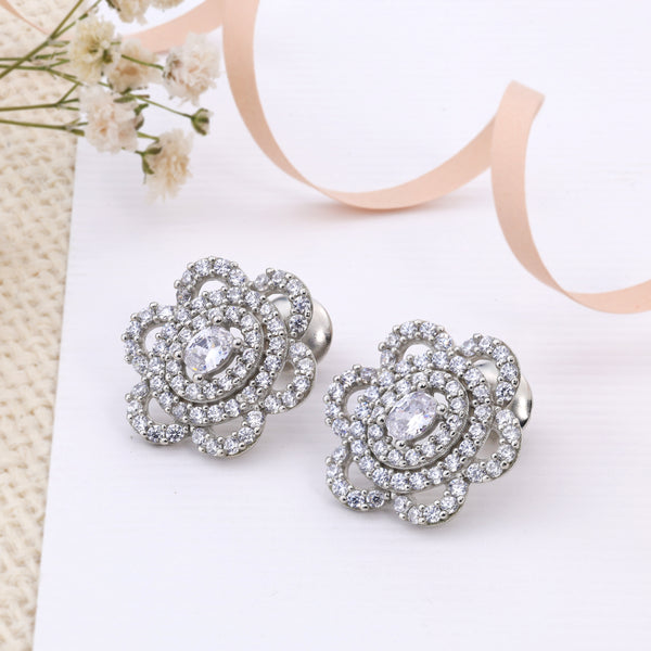 Shiny Flower halo Shape Silver Stud Earring