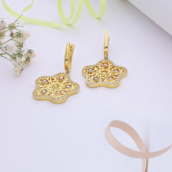 Shiny Star Filigree Shape Gold J-Hoop Earring