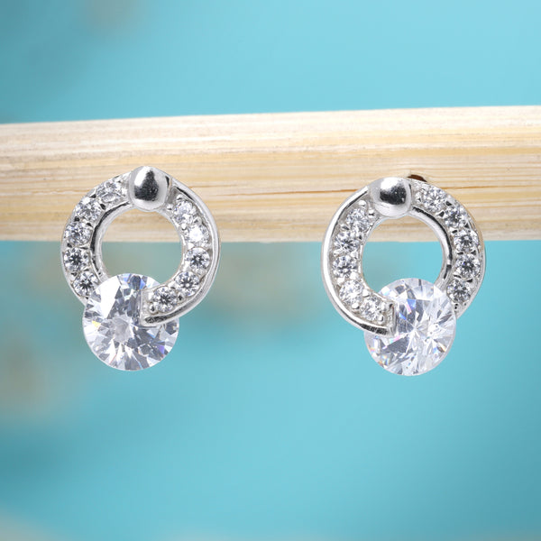 Solitaire in Silver Ring Stud Earrings