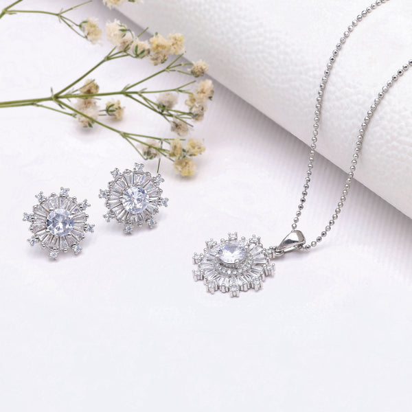 Shiny Crystal Round Wheel Shape Silver jewellery  Sets