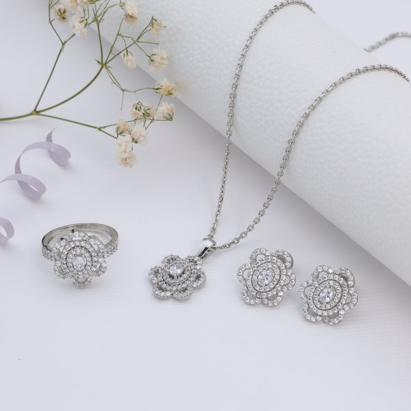 Shiny halo Flower Shape Silver jewellery Sets